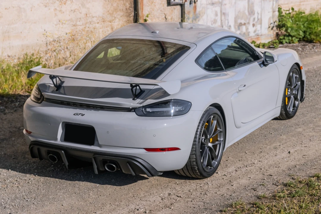 2020 Porsche 718 Cayman GT4 - Image 21 of 31
