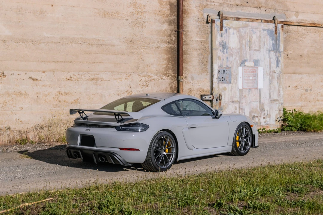 2020 Porsche 718 Cayman GT4 - Image 20 of 31