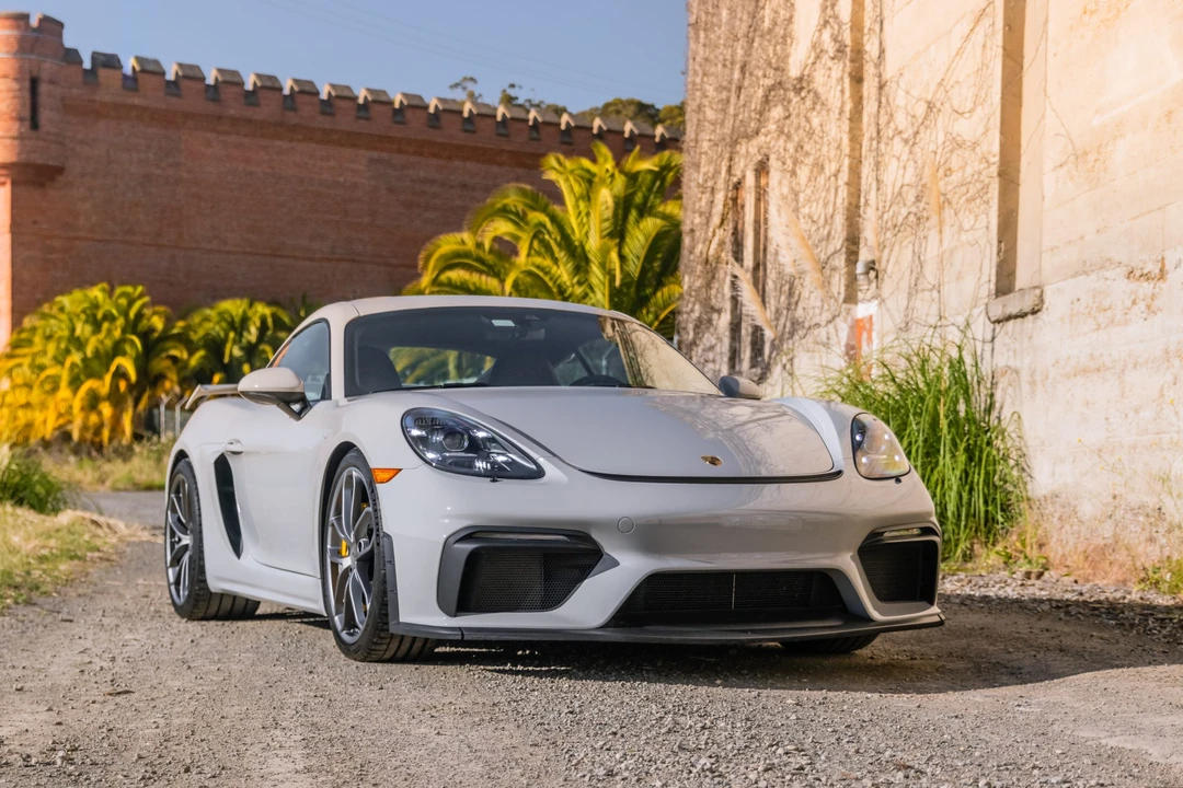 2020 Porsche 718 Cayman GT4 - Image 13 of 31