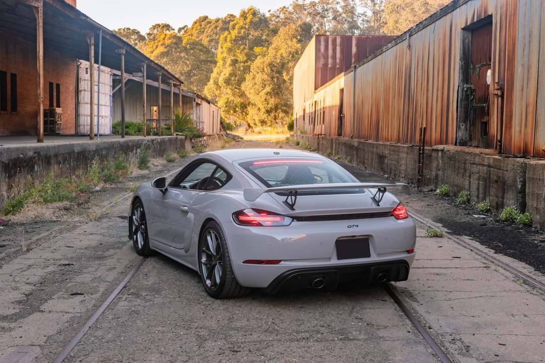 2020 Porsche 718 Cayman GT4 - Image 26 of 31