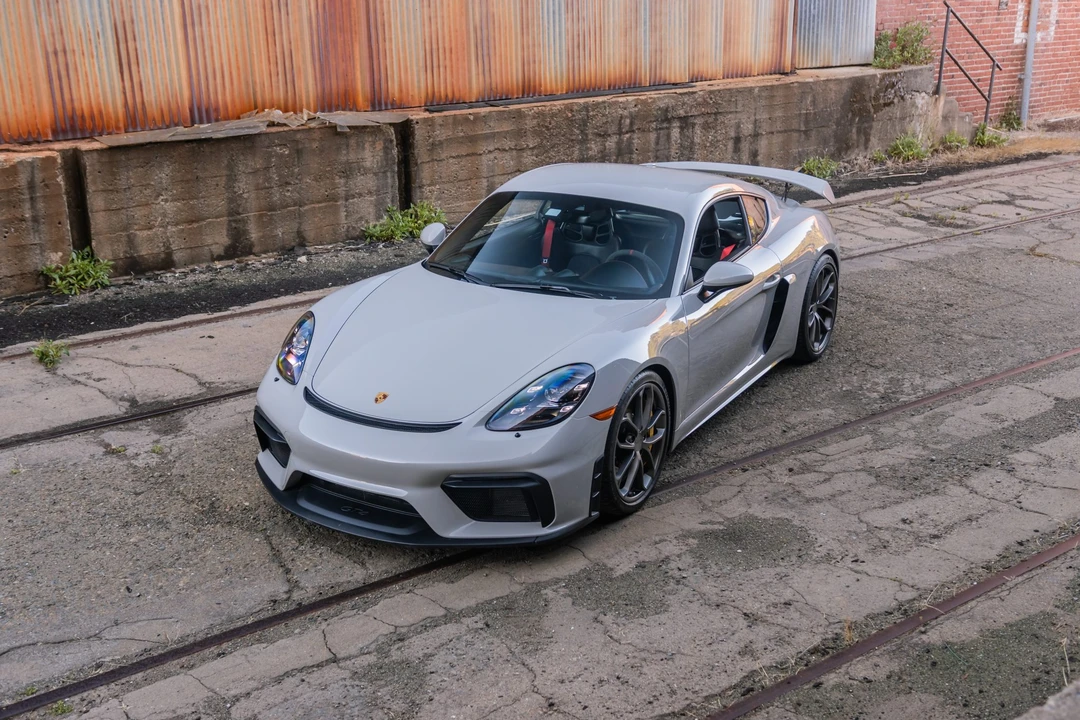 2020 Porsche 718 Cayman GT4 - Image 5 of 31