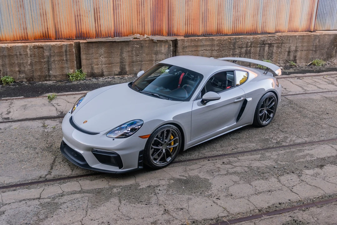 2020 Porsche 718 Cayman GT4 - Image 4 of 31