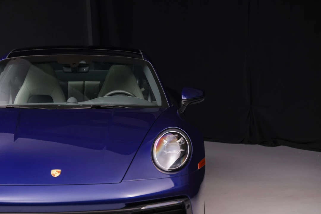 2020 Porsche 992 Carrera 4S - Image 15 of 31
