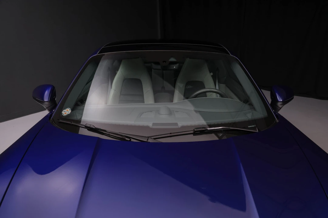 2020 Porsche 992 Carrera 4S - Image 25 of 31
