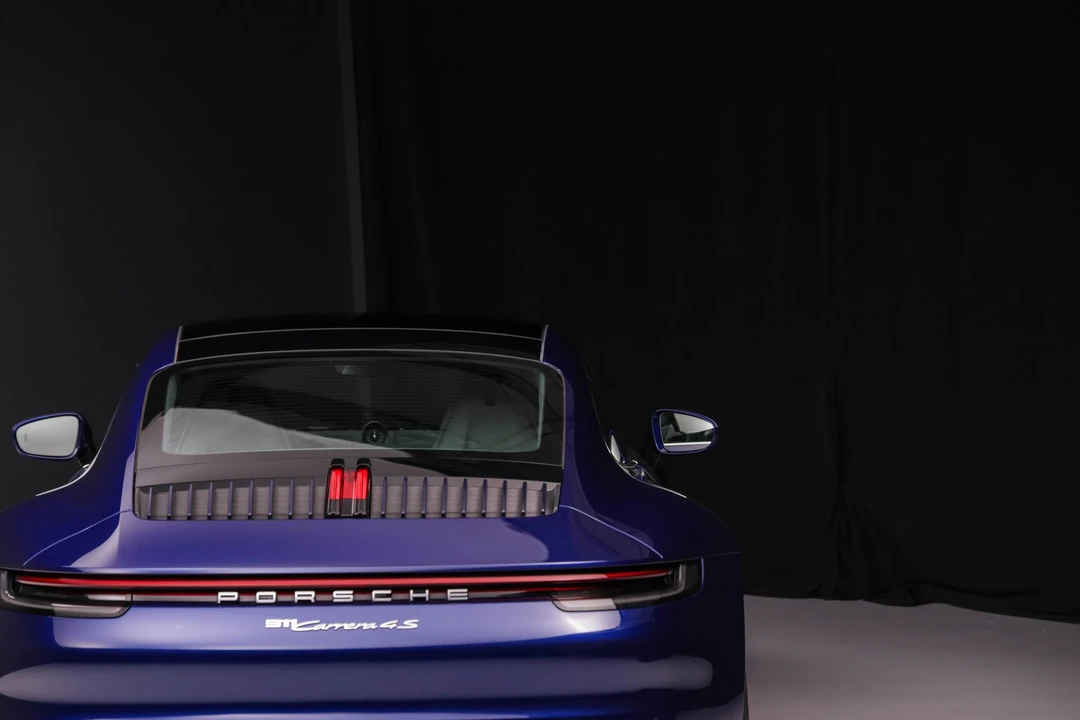 2020 Porsche 992 Carrera 4S - Image 28 of 31