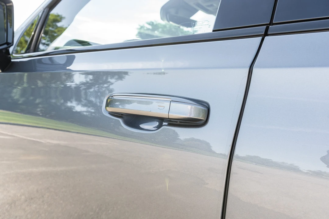 2021 Cadillac Escalade 5th Gen - Image 23 of 31