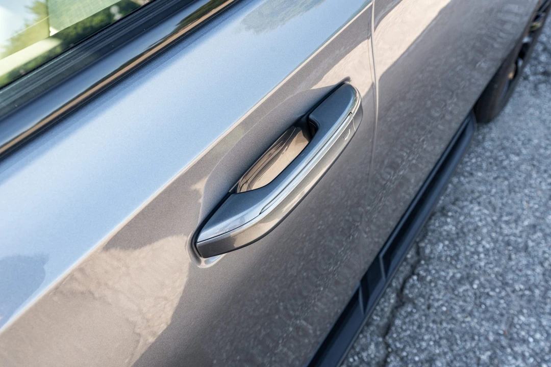 2021 Cadillac Escalade 5th Gen - Image 21 of 31