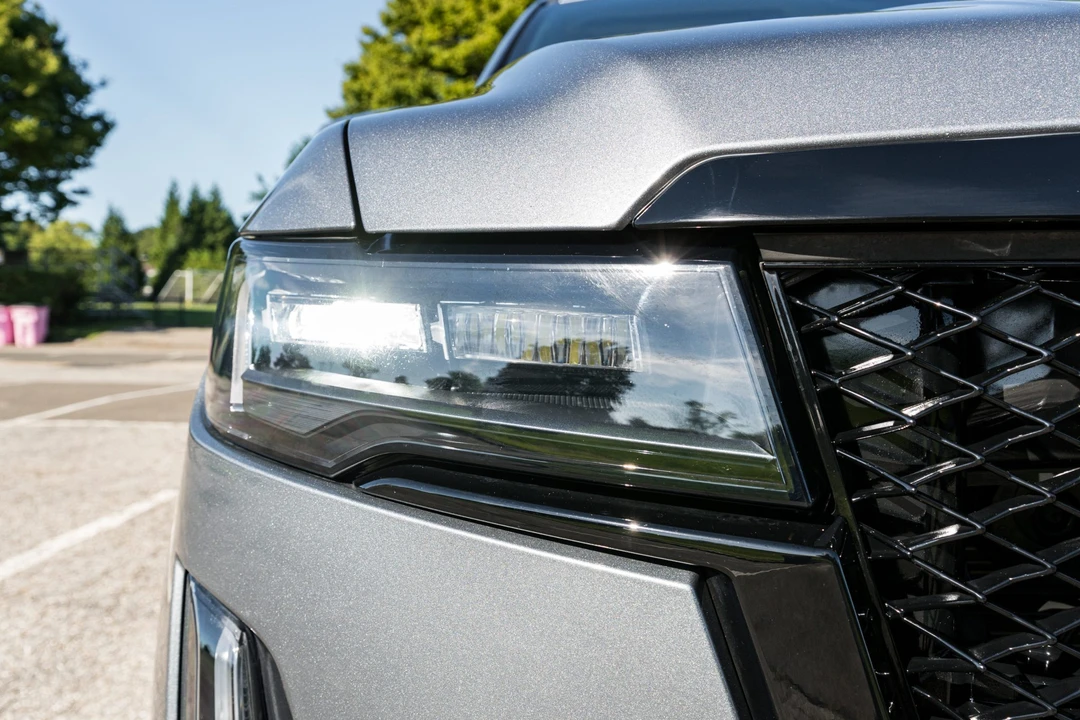 2021 Cadillac Escalade 5th Gen - Image 12 of 31
