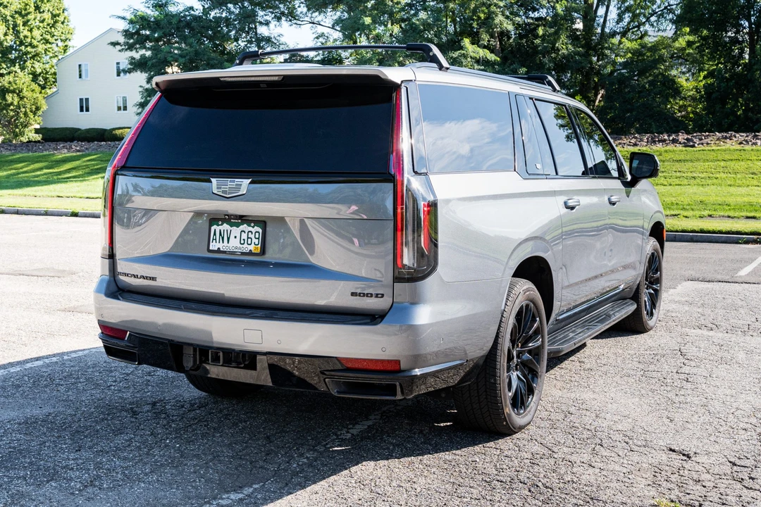 2021 Cadillac Escalade 5th Gen - Image 7 of 31