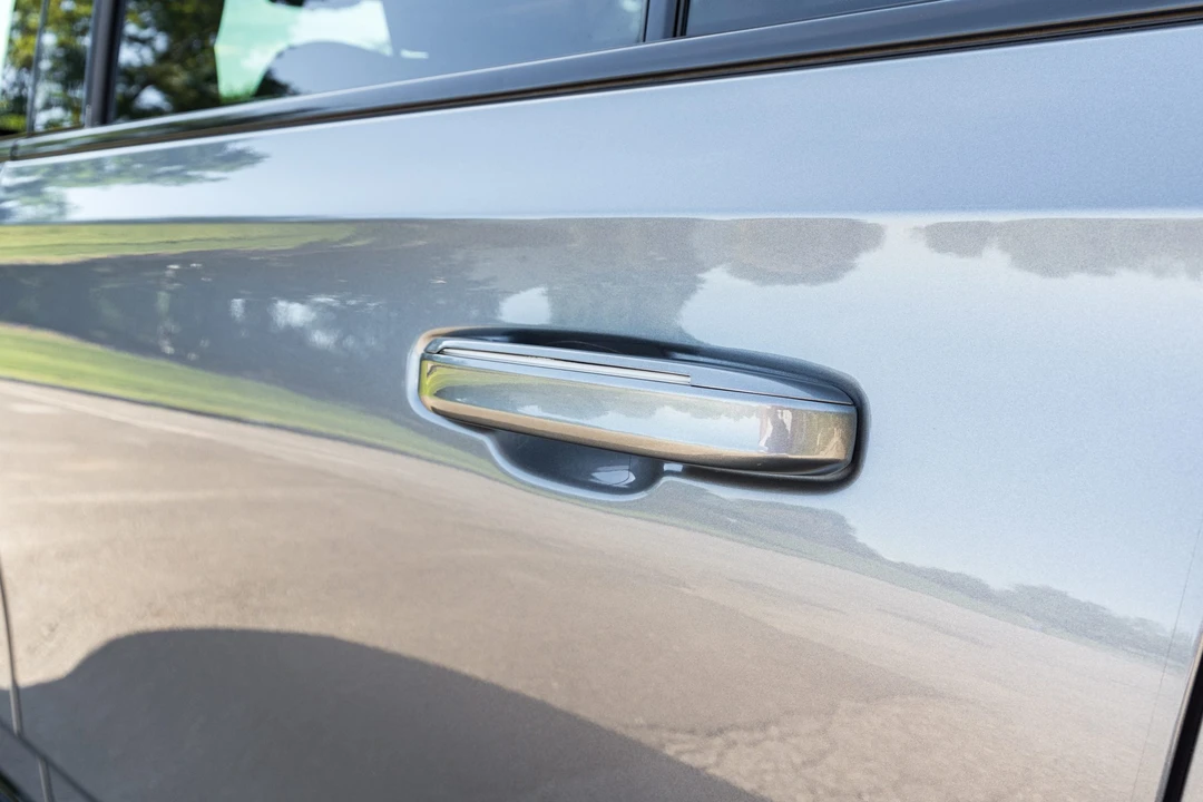 2021 Cadillac Escalade 5th Gen - Image 24 of 31
