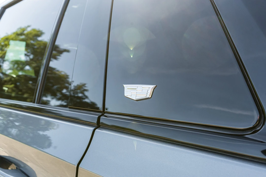 2021 Cadillac Escalade 5th Gen - Image 25 of 31