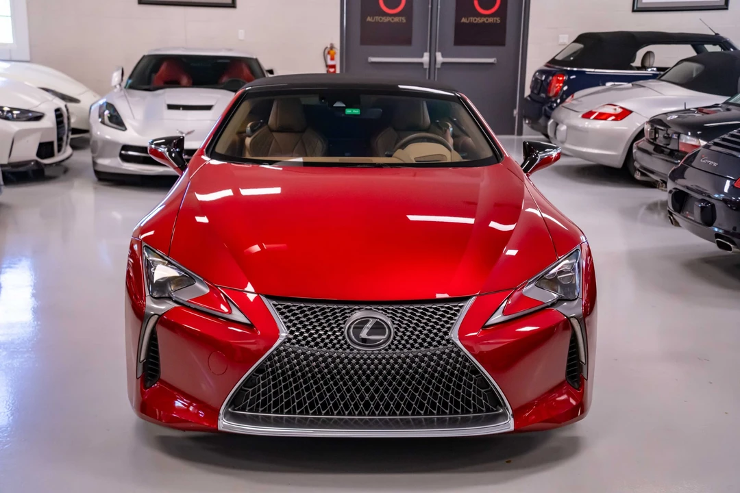 2021 Lexus LC - Image 13 of 31
