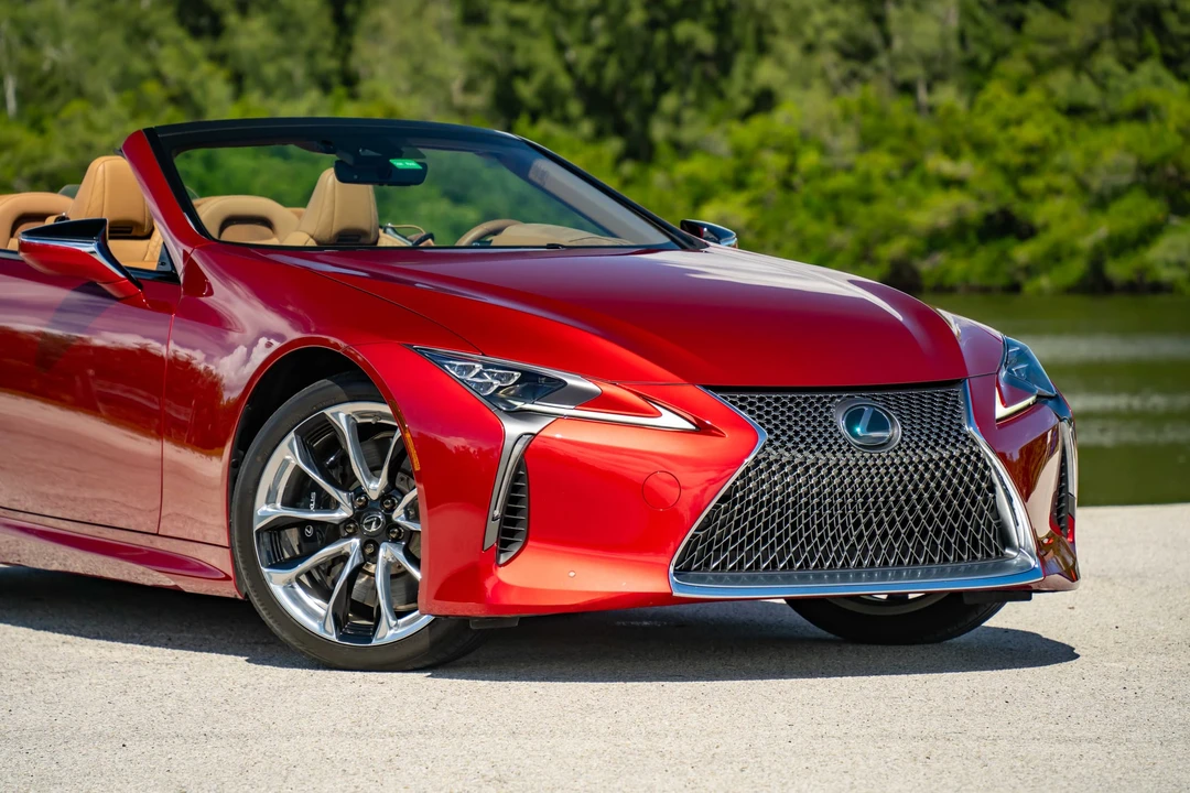2021 Lexus LC - Image 23 of 31