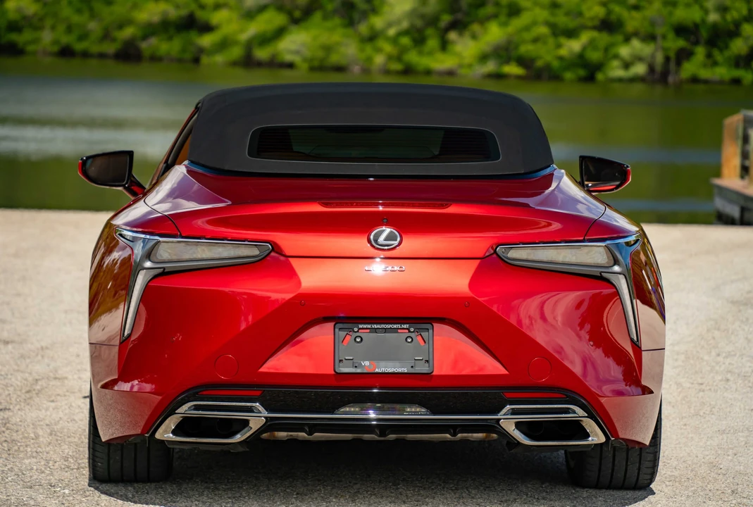 2021 Lexus LC - Image 4 of 31