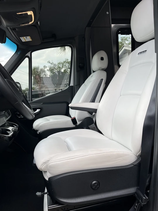 2022 Airstream - Image 31 of 31