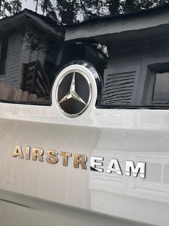 2022 Airstream - Image 16 of 31