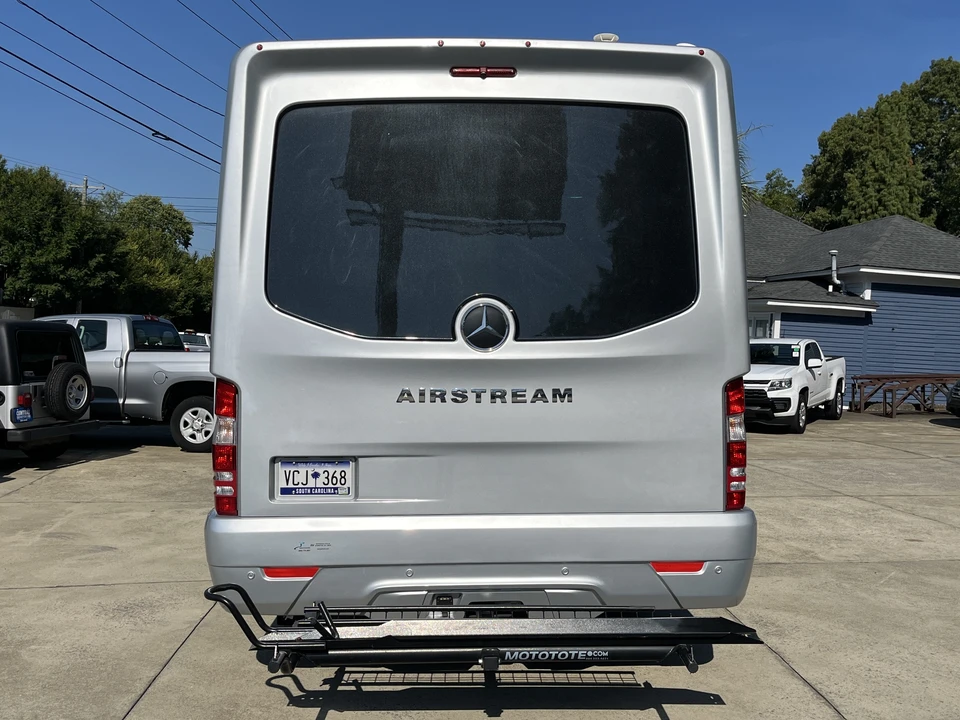 2022 Airstream - Image 7 of 31