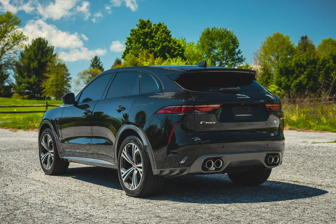 2022 Jaguar F-Pace SVR - Image 20 of 31