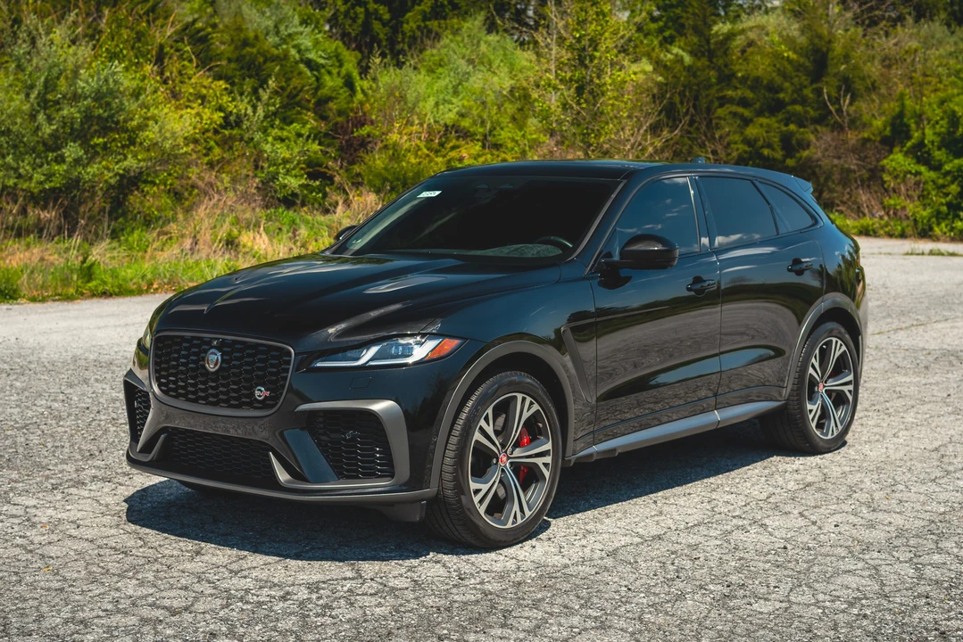 2022 Jaguar F-Pace SVR - Image 4 of 31