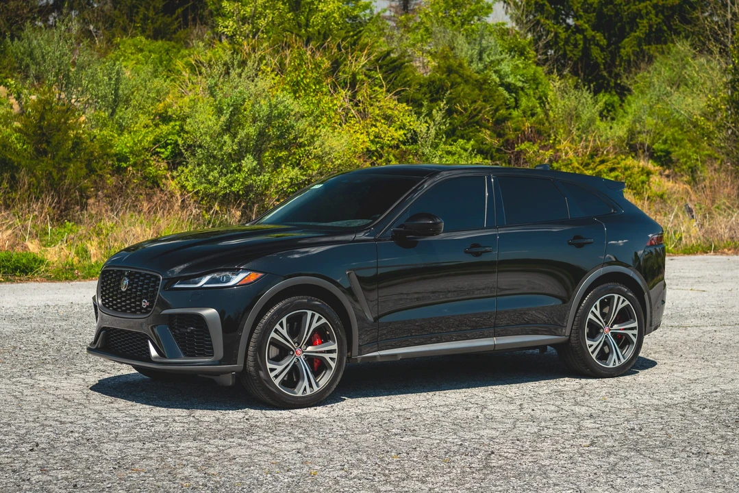 2022 Jaguar F-Pace SVR - Image 11 of 31