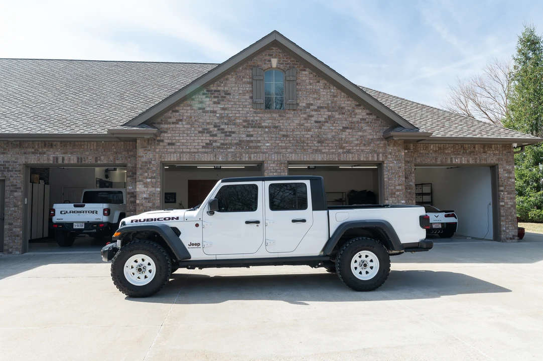 2023 Jeep JT Gladiator - Image 12 of 31