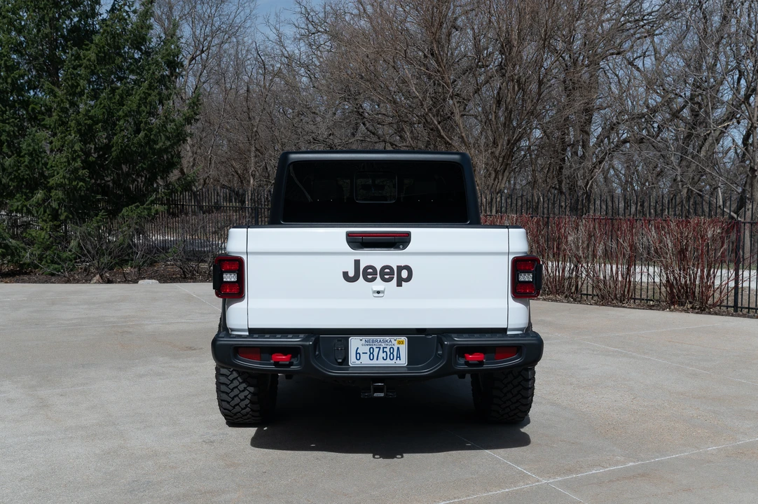 2023 Jeep JT Gladiator - Image 15 of 31