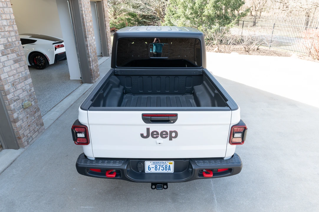 2023 Jeep JT Gladiator - Image 19 of 31