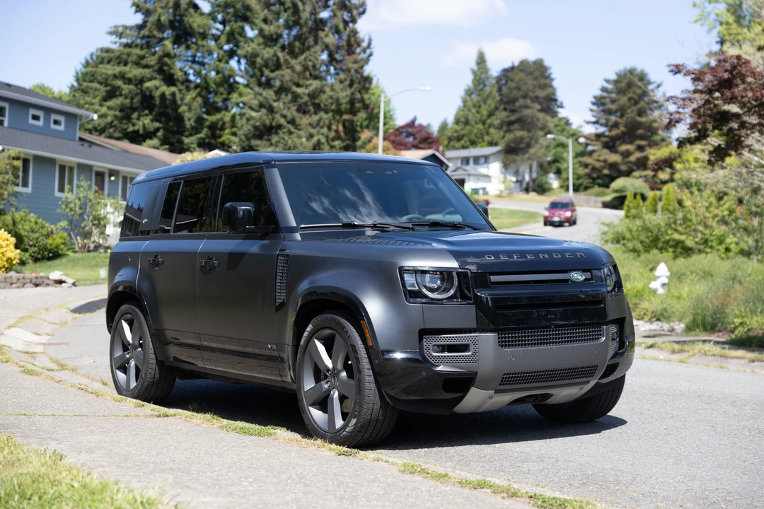 2024 Land Rover Defender L663 - Image 2 of 31