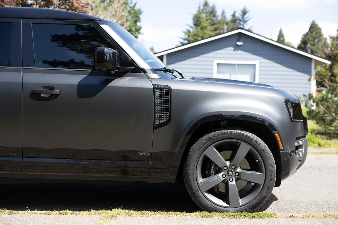 2024 Land Rover Defender L663 - Image 15 of 31