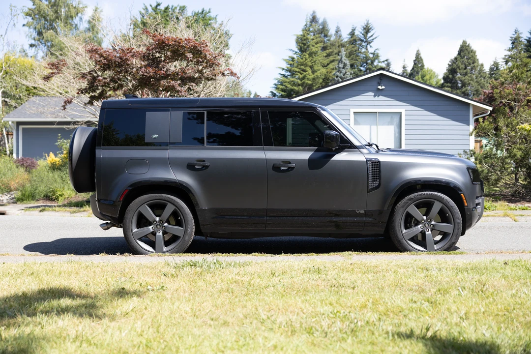 2024 Land Rover Defender L663 - Image 9 of 31