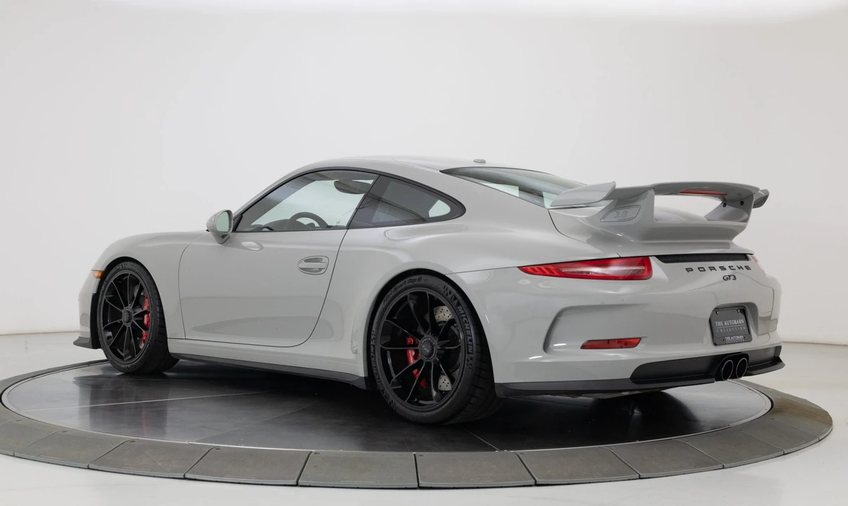 2015 Porsche 991 GT3 - Image 9 of 31