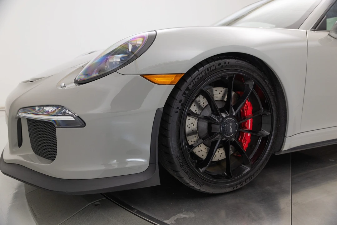 2015 Porsche 991 GT3 - Image 27 of 31