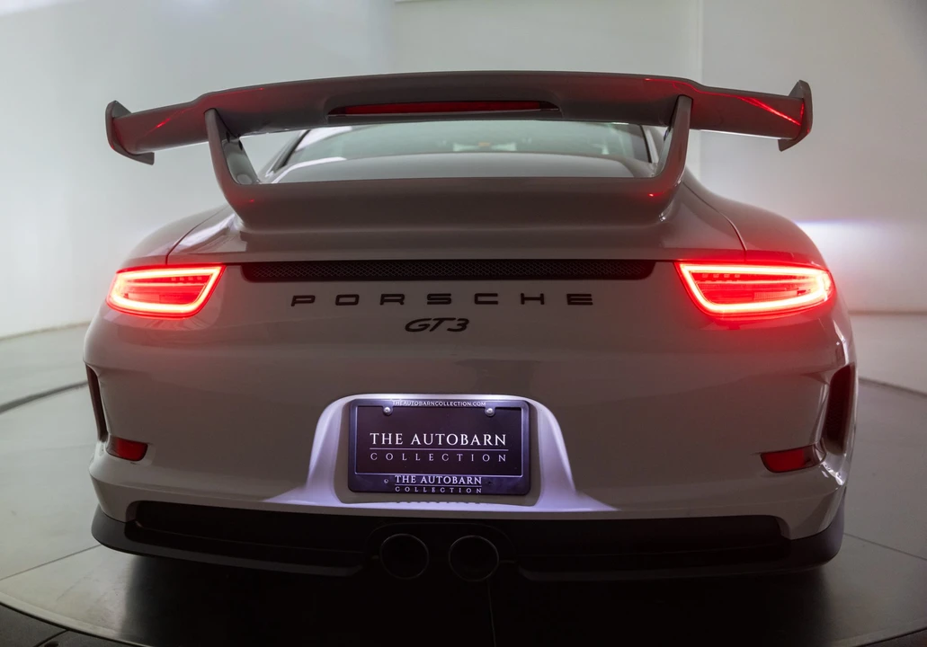 2015 Porsche 991 GT3 - Image 18 of 31