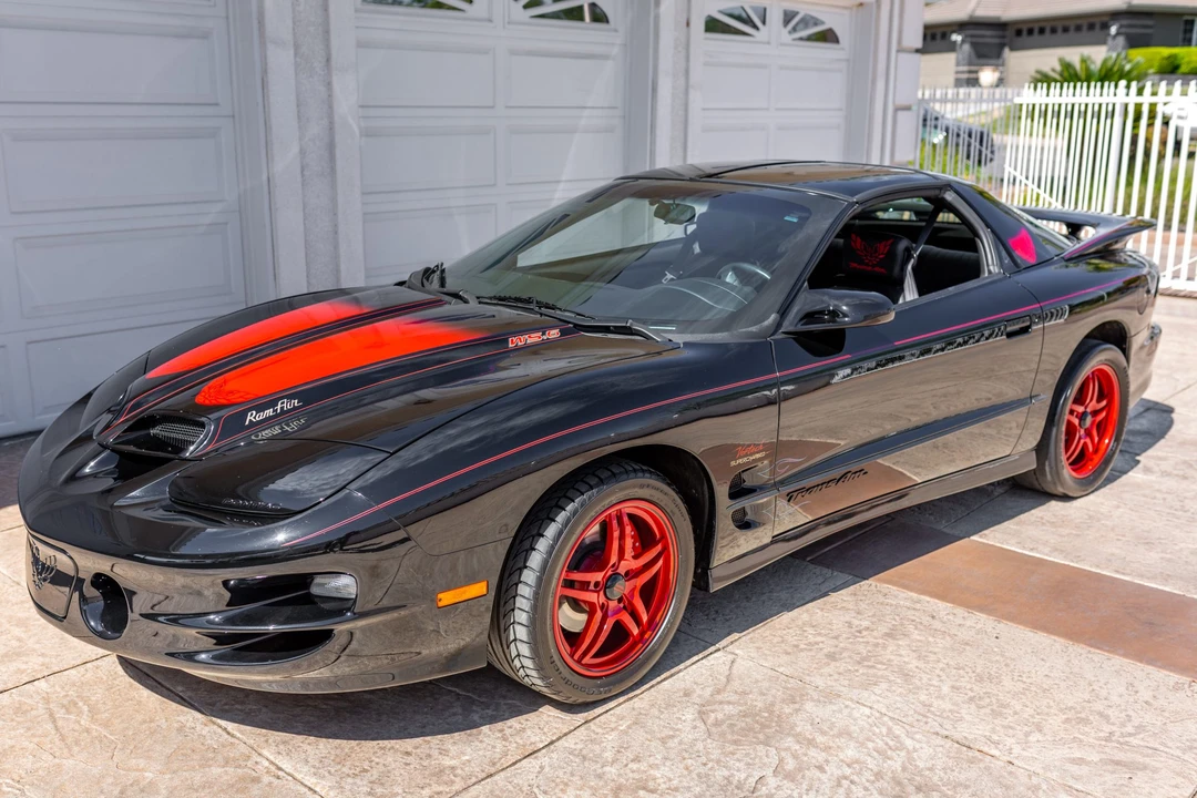 2000 Pontiac Firebird Trans Am 4th Gen - Image 2 of 31
