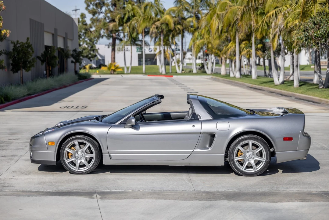 2002 Acura NA2 NSX - Image 6 of 31