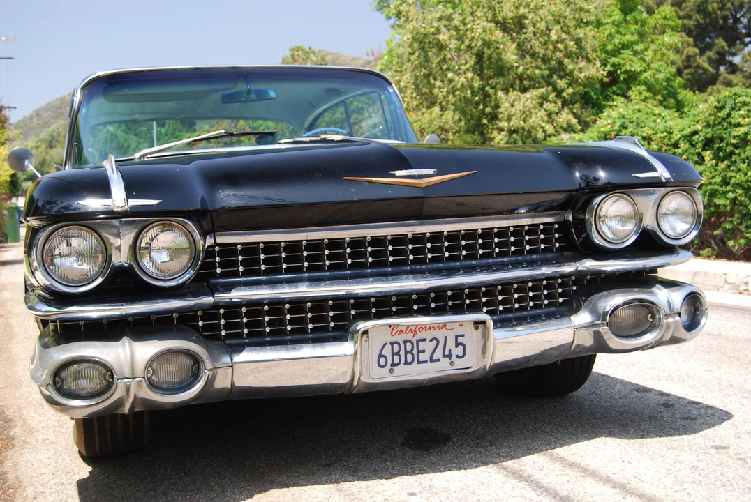 Cadillac Fleetwood - Image 2 of 5