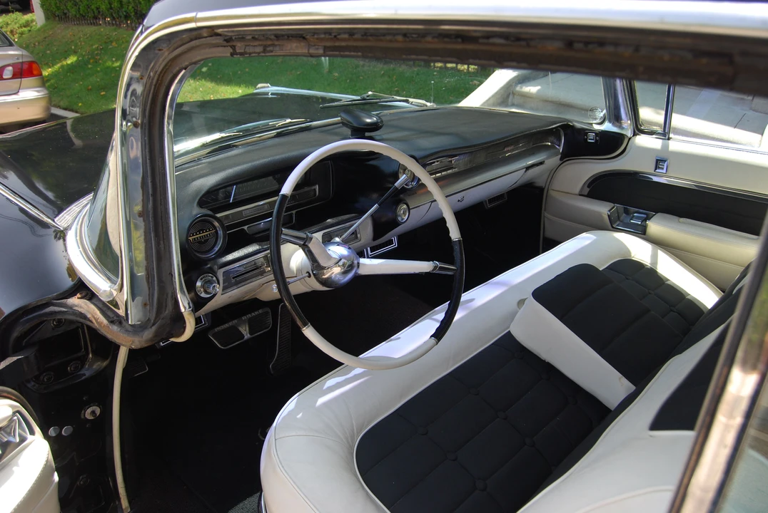 Cadillac Fleetwood - Image 5 of 5
