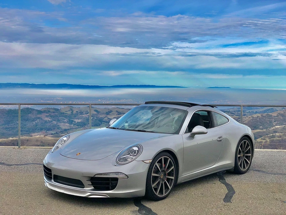 2013 Porsche 991 Carrera 4S - Image 2 of 11
