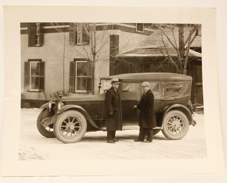 Packard - Image 8 of 19