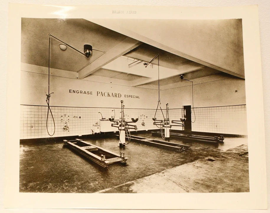Packard - Image 17 of 18