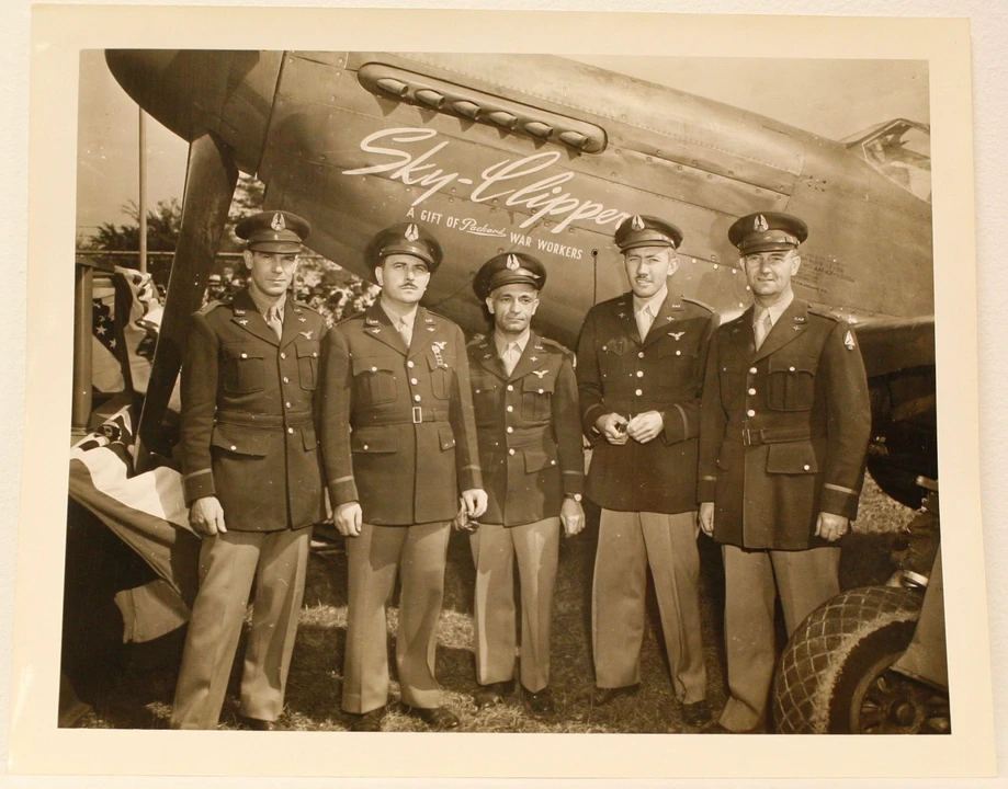 Packard - Image 7 of 9