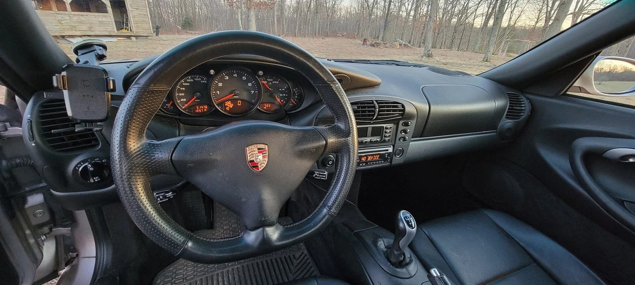 2001 Porsche 996 Carrera 4 - Image 8 of 8