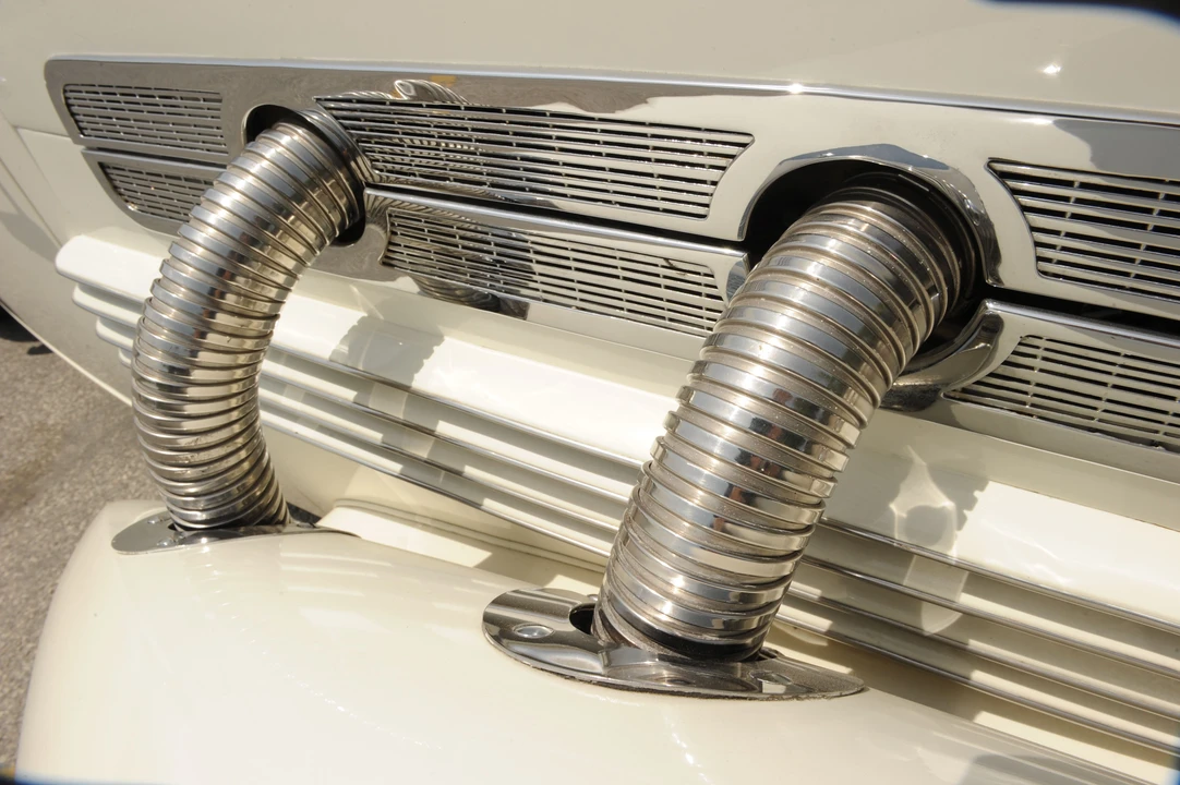 1937 Cord 810 & 812 - Image 16 of 16