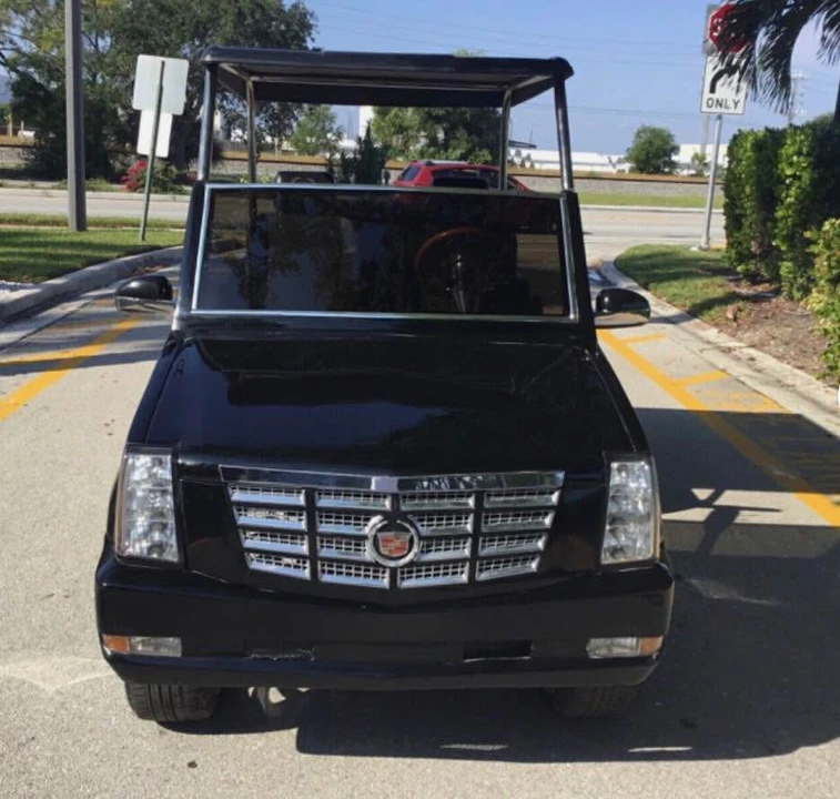 2015 Cadillac Escalade 4th Gen - Image 2 of 7