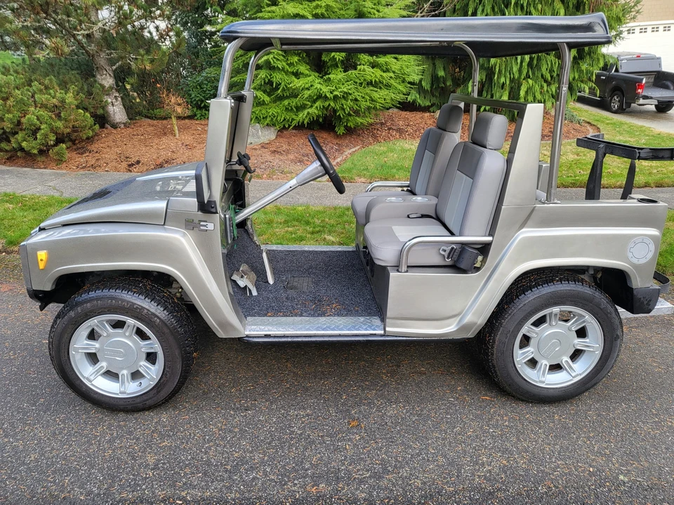 Parts & Memorabilia Golf Carts - Image 4 of 31