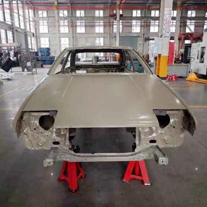 Parts & Memorabilia Bodywork - Image 2 of 4