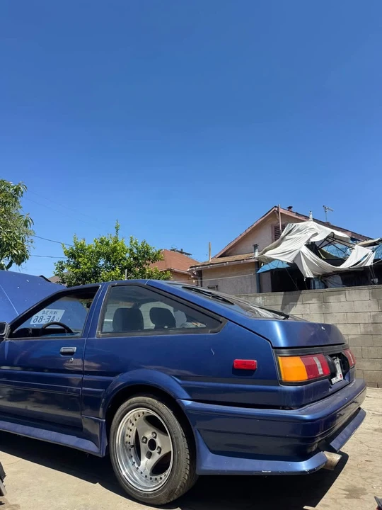 Toyota Corolla AE86 - Image 3 of 4