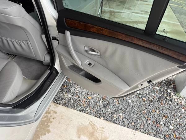 2008 BMW E60 5 Series Sedan - Image 11 of 17
