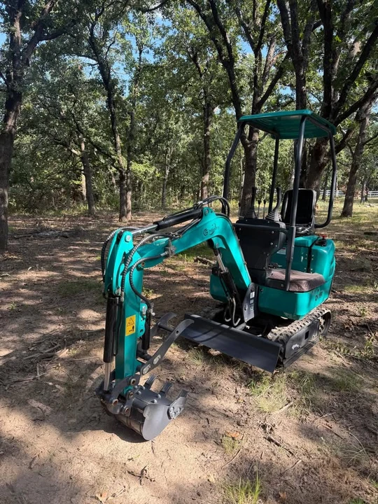 John Deere - Image 2 of 10