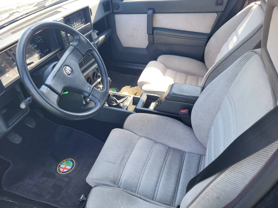 1987 Alfa Romeo 75/Milano - Image 5 of 7